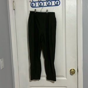 Lululemon pants - olive green size 4